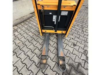 Stapelaar Jungheinrich EJC112: afbeelding 2 Stapelaar Jungheinrich EJC112: afbeelding 2