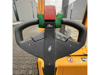 Stapelaar Jungheinrich EJC112: afbeelding 5 Stapelaar Jungheinrich EJC112: afbeelding 5