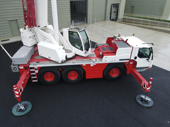 Alle terrein kraan LIEBHERR LTM1060-3.1 - Excellent Condition and Full Remote: afbeelding 3 Alle terrein kraan LIEBHERR LTM1060-3.1 - Excellent Condition and Full Remote: afbeelding 3