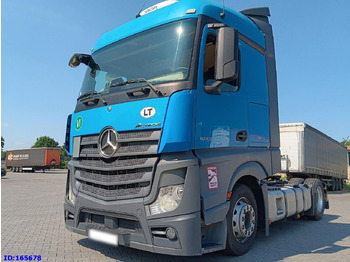 Trekker MERCEDES-BENZ Actros 1842