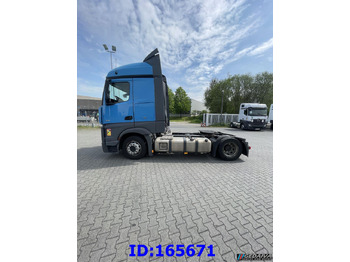 Trekker MERCEDES-BENZ Actros 1842