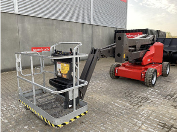 Knikarmhoogwerker JLG E450AJ