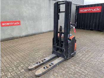 Magazijntruck TOYOTA