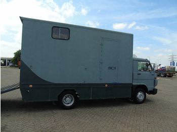 Paardenvrachtwagen MAN 10 .150 + 2-3 HORSES + MANUAL: afbeelding 3