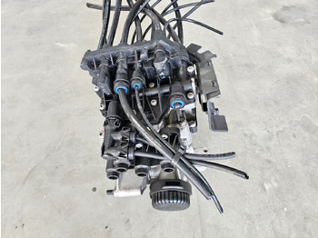 Remventiel SCANIA APS AIR DRYIER VALVE / 2608040 / WORLDWIDE DELIVERY: afbeelding 5 Remventiel SCANIA APS AIR DRYIER VALVE / 2608040 / WORLDWIDE DELIVERY: afbeelding 5