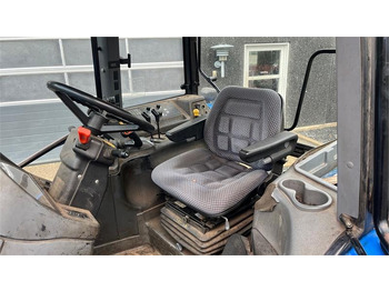 Tractor New Holland TM150 Med frontlift: afbeelding 5