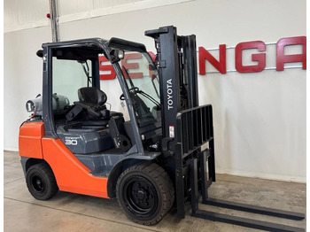 LPG heftruck TOYOTA