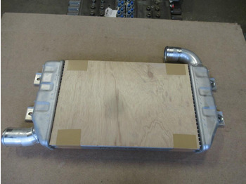 Nieuw Intercooler voor Bouwmachine Case LN003220: afbeelding 2