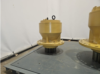 Zwenkmotor CATERPILLAR