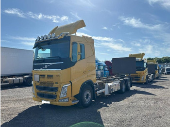 Containertransporter/ Wissellaadbak vrachtwagen VOLVO FH 500