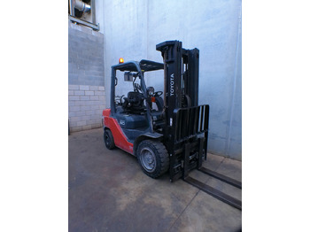 LPG heftruck TOYOTA FGF 30