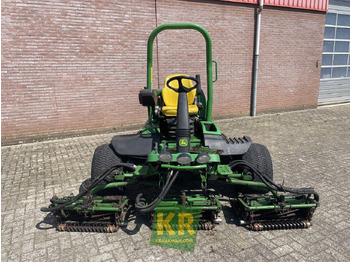 Gazonmaaier JOHN DEERE 8700