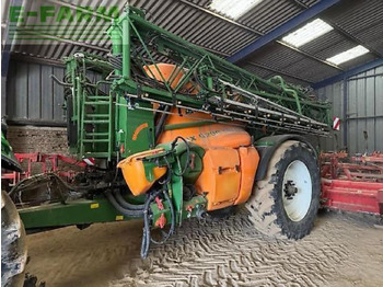 Getrokken veldspuit AMAZONE
