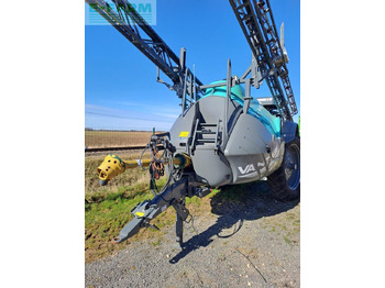 Getrokken veldspuit BERTHOUD