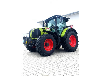 Tractor CLAAS Arion 550