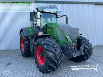 Tractor FENDT 828 Vario