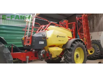 Getrokken veldspuit KVERNELAND