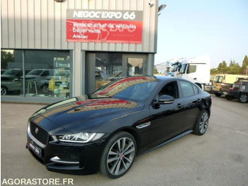 Personenwagen JAGUAR