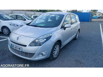 Personenwagen RENAULT