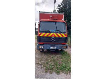Vrachtwagen MERCEDES-BENZ