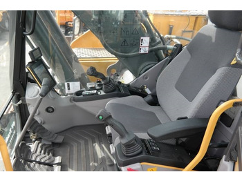 Rupsgraafmachine Volvo EC220 E *Uthyres*: afbeelding 3