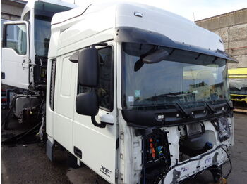 Cabine en interieur DAF XF 106