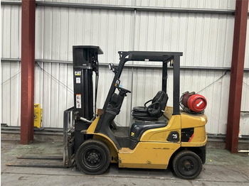 LPG heftruck CATERPILLAR GP