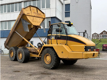 Kiepwagen met knikbesturing CATERPILLAR