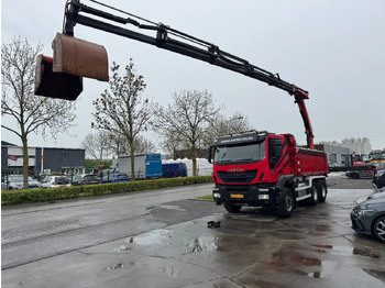 Kipper vrachtwagen IVECO Trakker