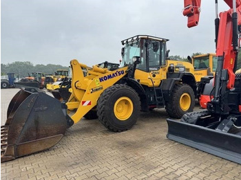 Wiellader KOMATSU WA320