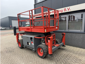 Schaarlift Skyjack SJ 6832RT Schaarhoogwerker / Scissor / Arbeitsbuhne 2016 4X4 Kubota Diesel 12M Werkhoogte: afbeelding 4 Schaarlift Skyjack SJ 6832RT Schaarhoogwerker / Scissor / Arbeitsbuhne 2016 4X4 Kubota Diesel 12M Werkhoogte: afbeelding 4