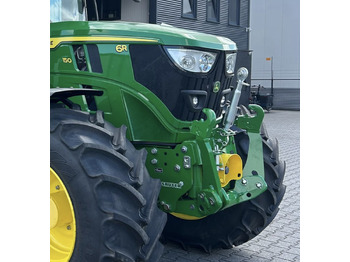 Tractor JOHN DEERE