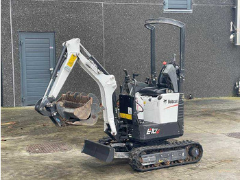 Rupsgraafmachine BOBCAT E10