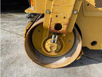 Bouwmachine Caterpillar CB 24: afbeelding 5