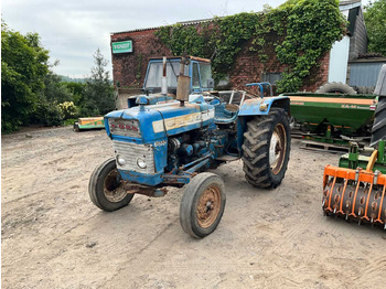 Tractor FORD