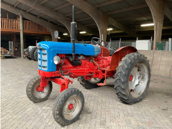 Tractor FORDSON