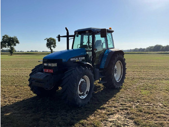 Tractor NEW HOLLAND 8360