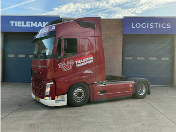 Vrachtwagen VOLVO FH