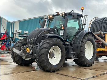 Tractor VALTRA N174