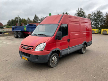 Bestelwagen IVECO Daily