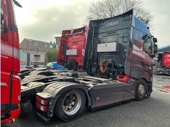 Vrachtwagen 2017 RENAULT T480 COMFORT THD001 HIGH EDITION TRACTOR RENAULT T480 COMFORT: afbeelding 3 Vrachtwagen 2017 RENAULT T480 COMFORT THD001 HIGH EDITION TRACTOR RENAULT T480 COMFORT: afbeelding 3