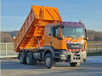 Kipper vrachtwagen MAN TGS 26.440