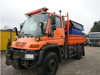 Sneeuwruimer UNIMOG U500