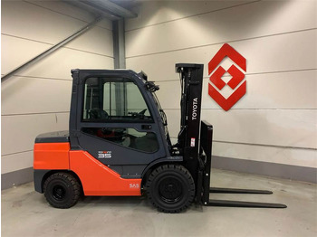 Diesel heftruck TOYOTA