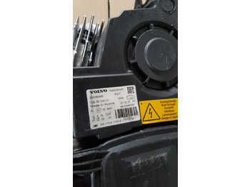 Koplamp voor Vrachtwagen VOLVO FH4 XENON KOPLAMP RECHTS FH16 LOOK EG03404 GEBRUIKT 21221145U: afbeelding 3