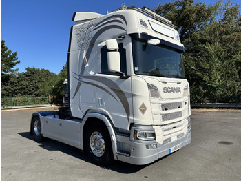 Trekker SCANIA R 450
