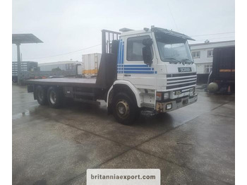 Vrachtwagen met open laadbak SCANIA P93