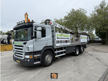Vrachtwagen met open laadbak SCANIA P 270
