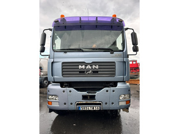 Kipper vrachtwagen MAN TGA 35.430
