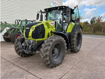 Tractor CLAAS Axion 870